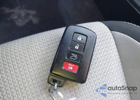 2018 Toyota Rav4 Xle z USA, uszkodzony, nr VIN JTMWFREV7JJ723454